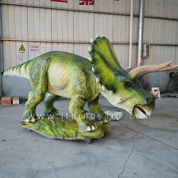 Triceratops animatrónico 