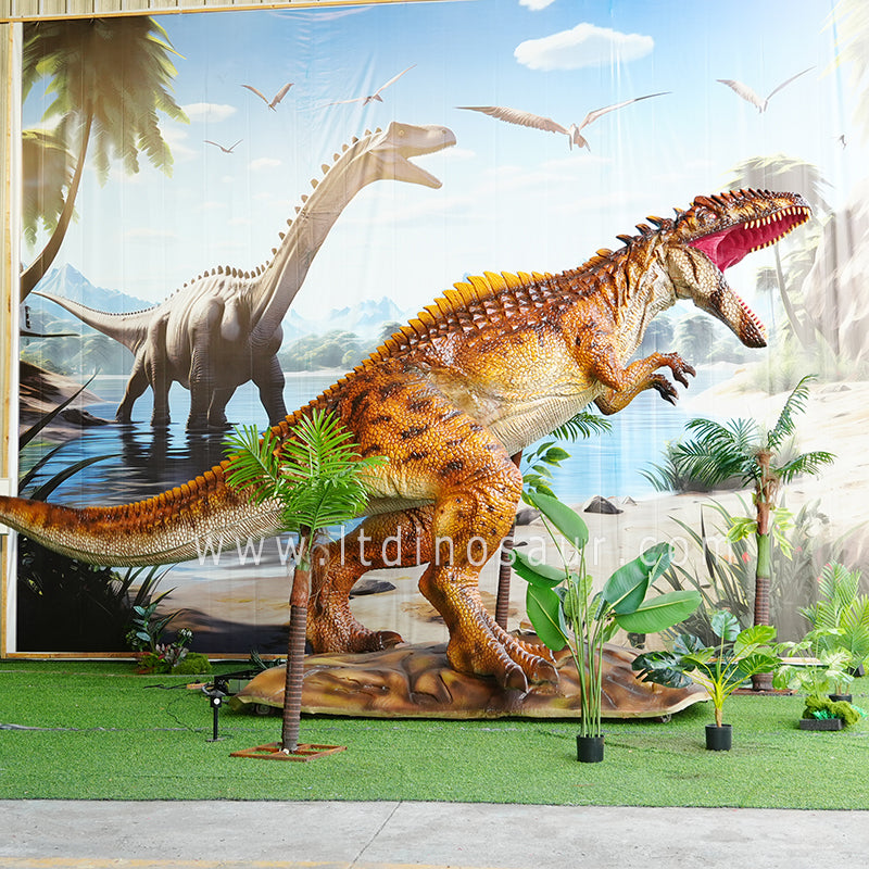 This is a very eye-catching mechanical dinosaur model used in dinosaur theme parks. It's about 6 meters in length.